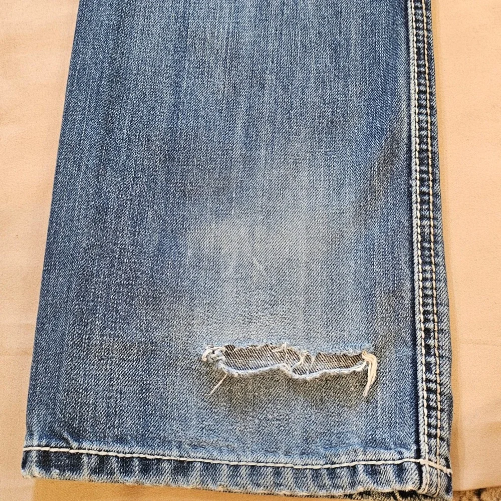 BKE Denim Aiden Straight Distressed Jeans Mens 31L Medium Wash ABM2512